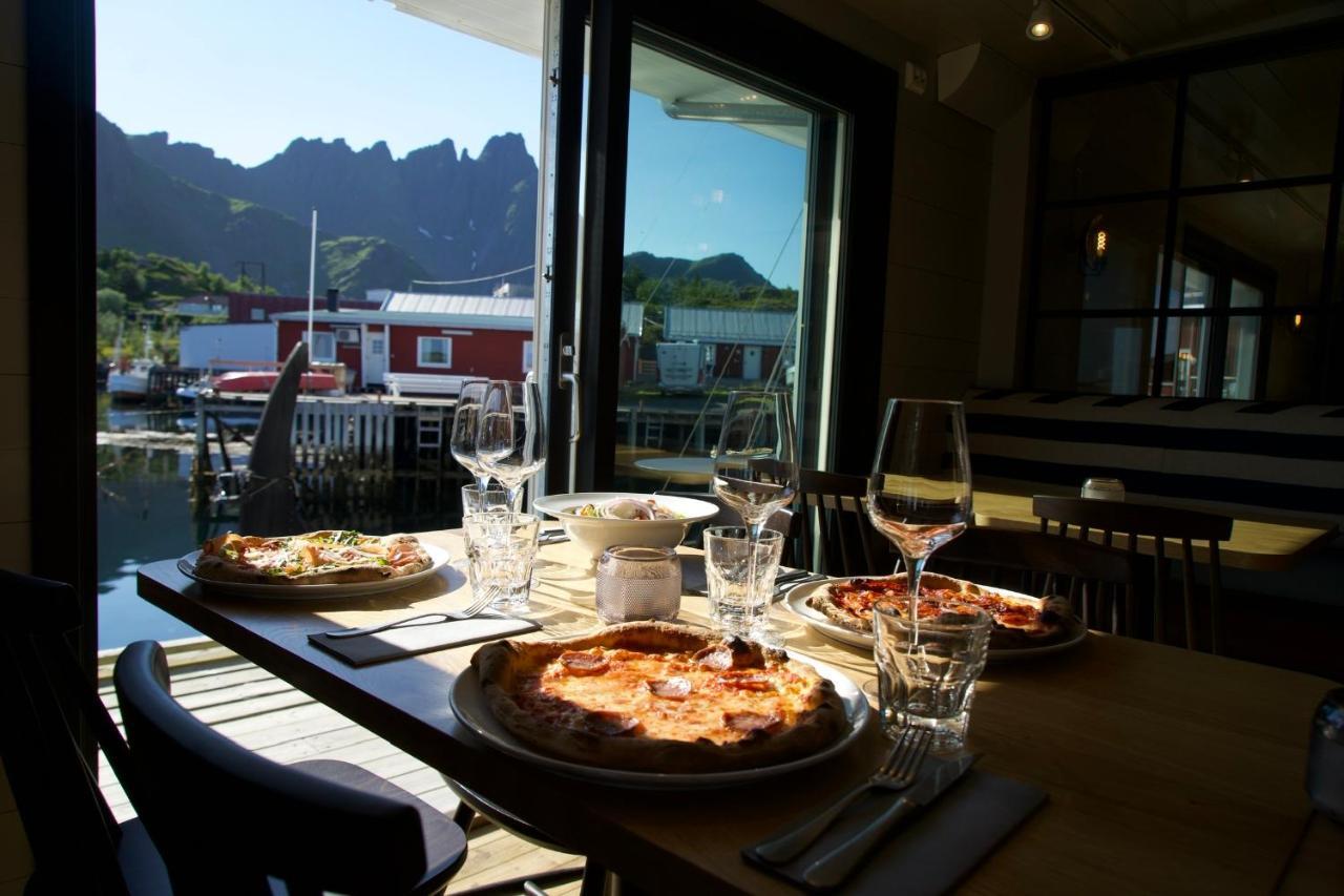 Solsiden Brygge Rorbuer Hotel Ballstad Eksteriør billede