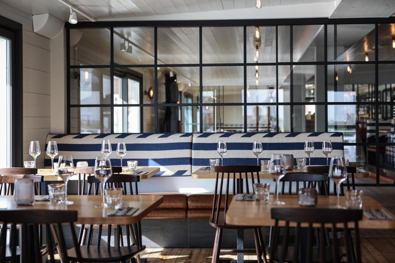 Solsiden Brygge Rorbuer Hotel Ballstad Eksteriør billede