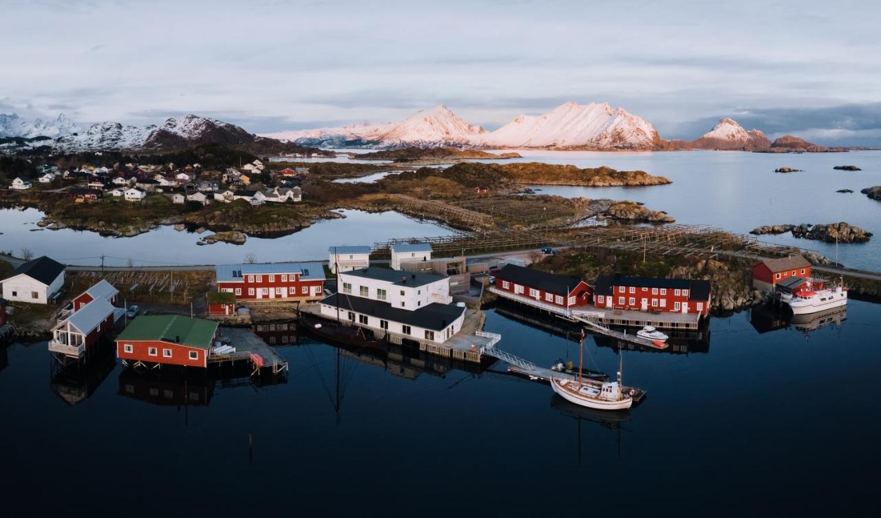 Solsiden Brygge Rorbuer Hotel Ballstad Eksteriør billede
