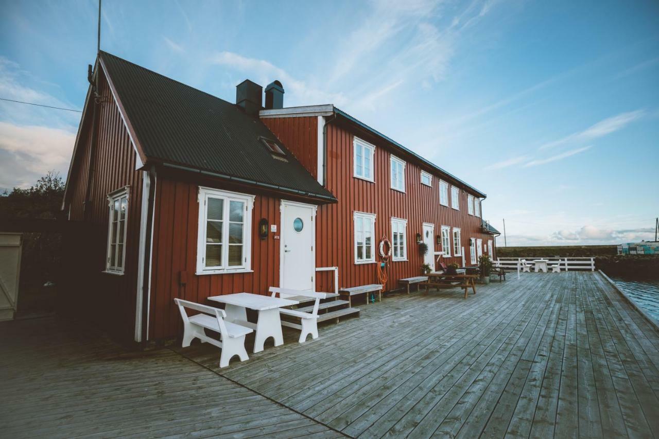 Solsiden Brygge Rorbuer Hotel Ballstad Eksteriør billede